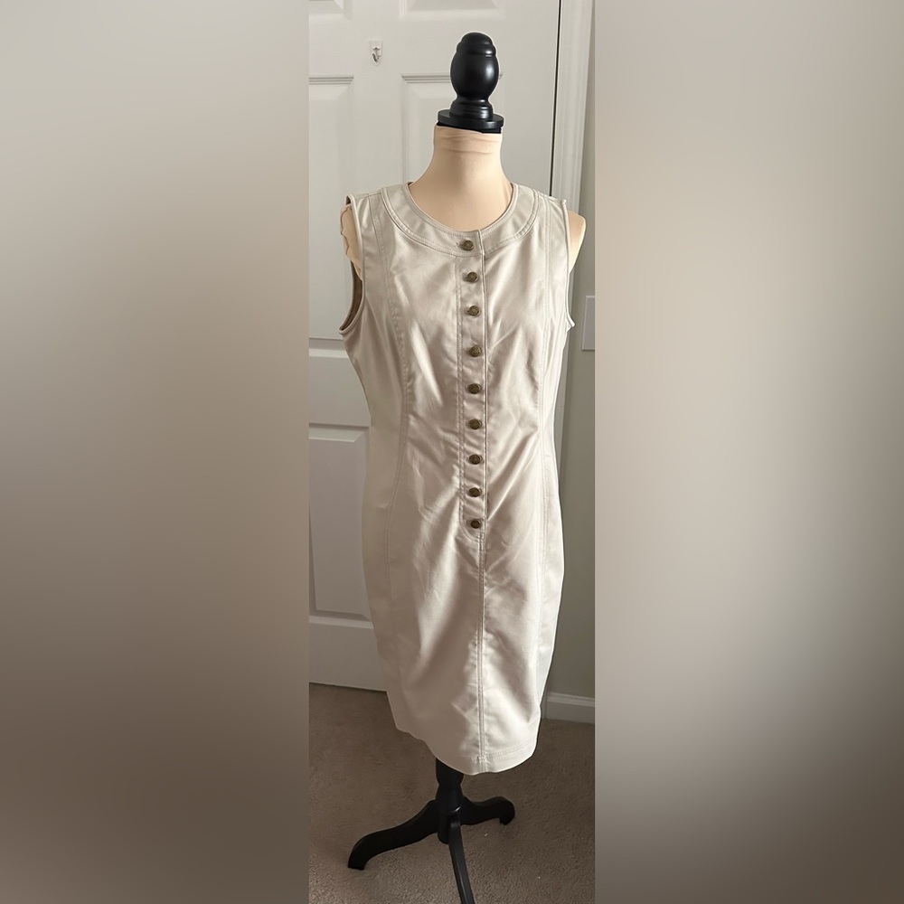 Calvin Klein Sleeveless Beige Button-Down Dress